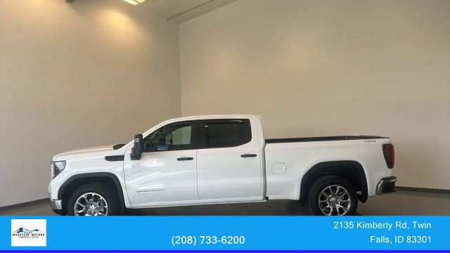 Used 2023 GMC Sierra 1500 Pro w/ Pro Value Package AWD/4WD image 4