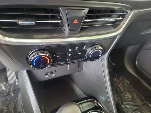 Used 2024 Buick Encore GX Preferred AWD/4WD image 20
