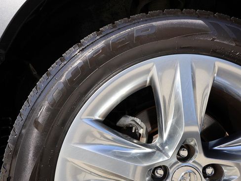 Used 2015 Toyota Highlander Limited image 30