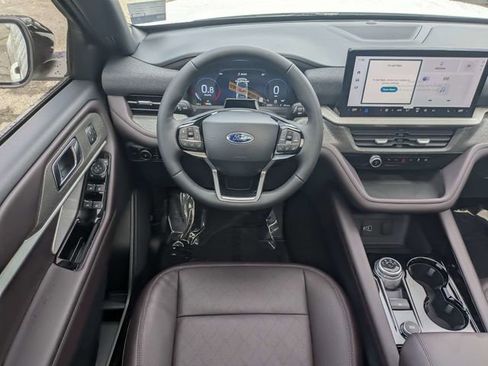 New 2026 Ford Explorer Platinum RWD image 15