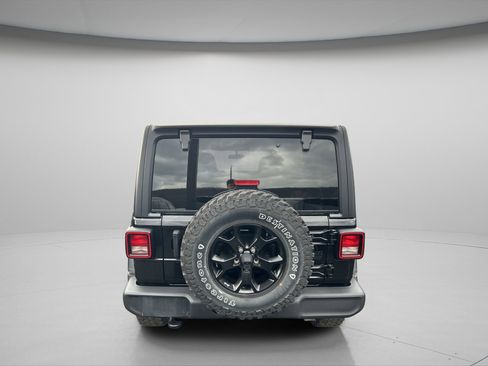 Used 2023 Jeep Wrangler Willys image 6