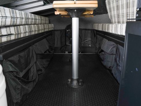 Used 2022 Mercedes-Benz Sprinter 2500 image 76