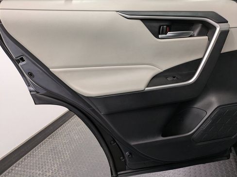 Used 2023 Toyota RAV4 XLE image 22
