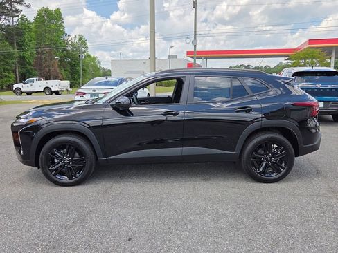 New 2026 Chevrolet Trax ACTIV w/ Driver Confidence Package FWD image 2