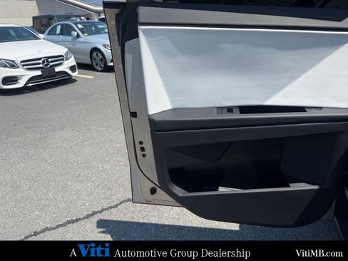Used 2024 Tesla Cybertruck AWD Crew Cab image 20
