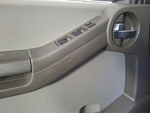 Used 2013 Nissan Xterra S w/ Value Package image 14