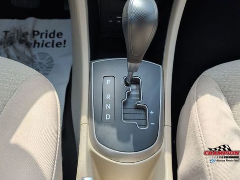 Used 2017 Hyundai Accent SE FWD image 15