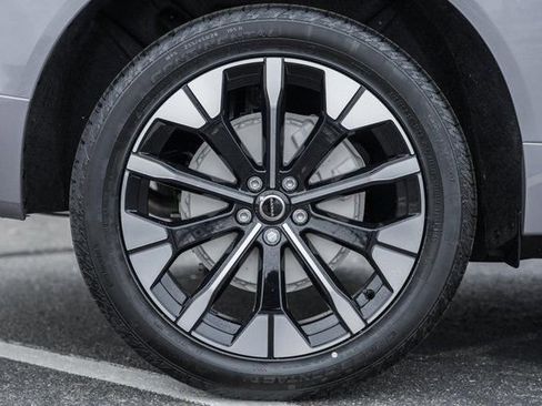 New 2026 Volvo XC60 B5 Plus w/ Protection Package Premier image 18