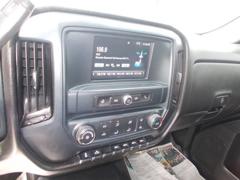 Used 2019 Chevrolet Silverado 2500 W/T image 16