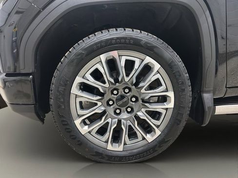 Used 2024 GMC Sierra 1500 Denali Ultimate image 25