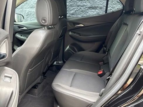 Used 2023 Buick Encore GX Select w/ Sport Touring Package FWD image 6