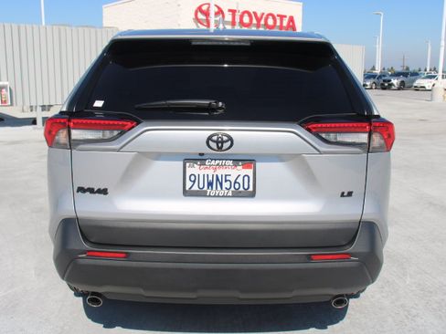 Certified 2025 Toyota RAV4 LE FWD image 4