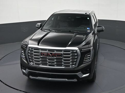 Used 2025 GMC Yukon Denali AWD/4WD image 30