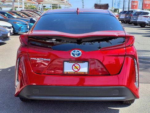 Used 2019 Toyota Prius Prime Premium FWD image 5