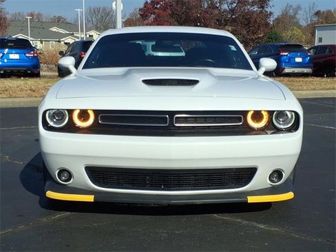 Used 2022 Dodge Challenger GT image 2