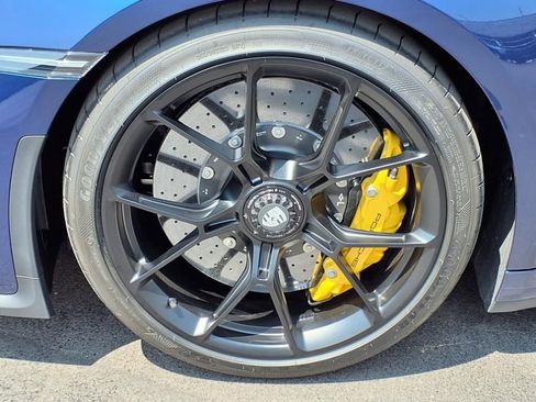 Used 2024 Porsche 911 GT3 image 9