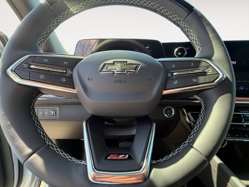 New 2026 Chevrolet Traverse Z71 AWD/4WD image 12