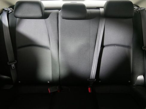 Used 2016 MAZDA MAZDA3 i Sport image 13