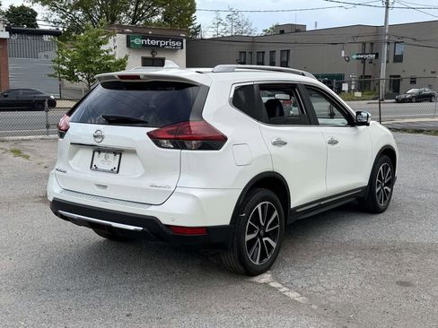 Used 2019 Nissan Rogue SL w/ Premium Package AWD/4WD image 8