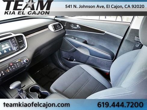Certified 2019 Kia Sorento FWD image 22