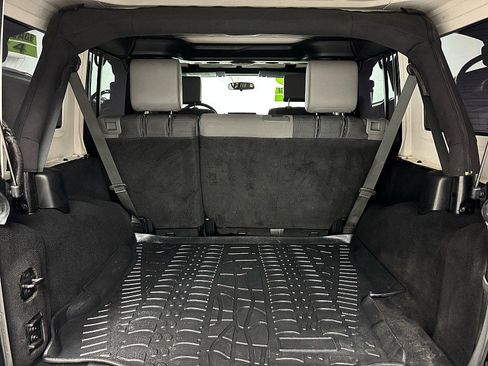 Used 2007 Jeep Wrangler Unlimited X w/ Dual Top Group image 12