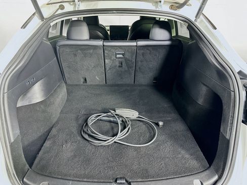 Used 2020 Tesla Model Y Long Range image 27