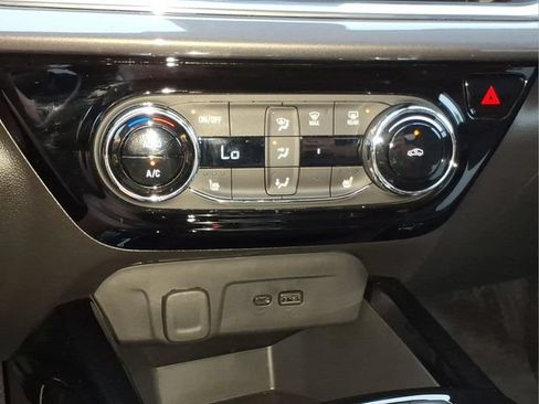 Used 2025 Chevrolet Trax ACTIV w/ Driver Confidence Package FWD image 20