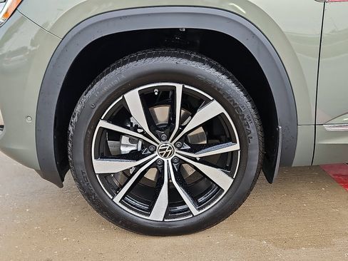 New 2026 Volkswagen Atlas SEL Premium R-Line image 6