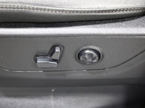 Used 2020 RAM 1500 Big Horn image 5