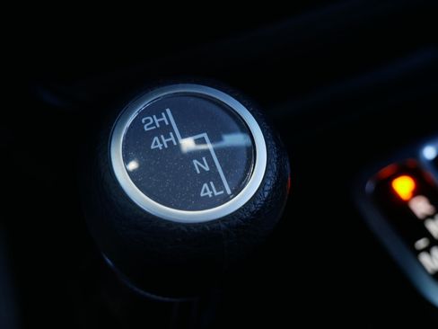 Used 2024 Jeep Wrangler Sport S image 33