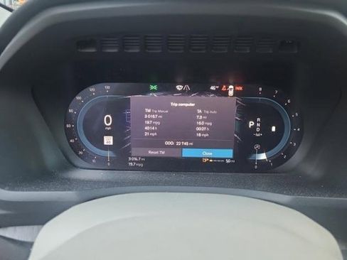 Used 2024 Volvo XC90 B5 Plus image 13