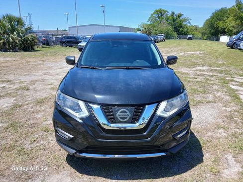 Used 2020 Nissan Rogue S FWD image 3