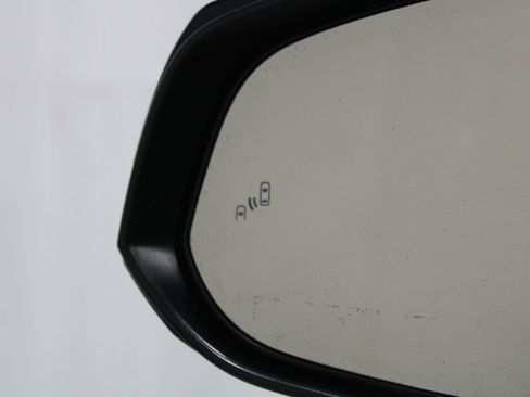 Used 2022 Toyota Highlander XLE AWD/4WD image 42