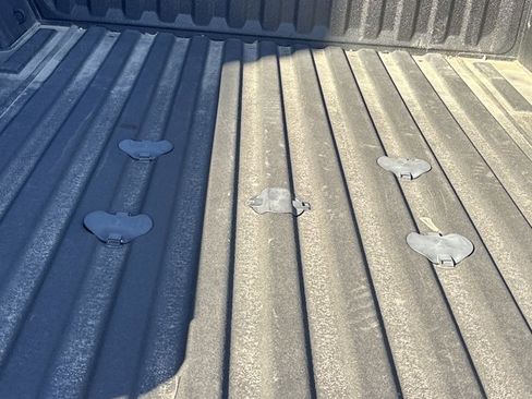 Used 2024 GMC Sierra 2500 AT4X image 7