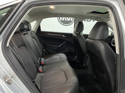 Used 2020 Volkswagen Passat 2.0T SEL image 31