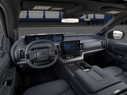New 2026 Ford Expedition Max Platinum image 9