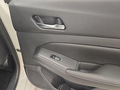 Used 2019 Nissan Altima 2.5 S FWD image 14