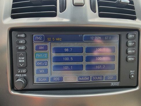 Used 2004 Cadillac XLR RWD image 16