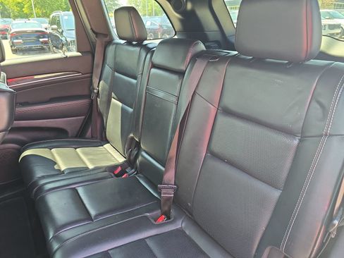 Used 2015 Jeep Grand Cherokee Overland w/ Advanced Technology Group AWD/4WD image 13