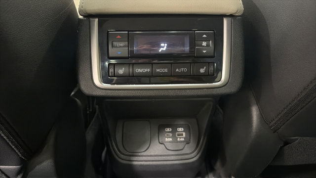 Used 2023 Subaru Ascent Limited AWD/4WD image 33