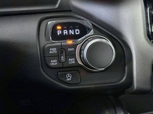 New 2026 RAM 1500 Big Horn AWD/4WD image 12