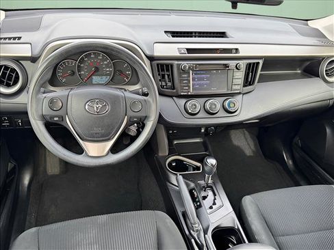 Used 2016 Toyota RAV4 LE image 12