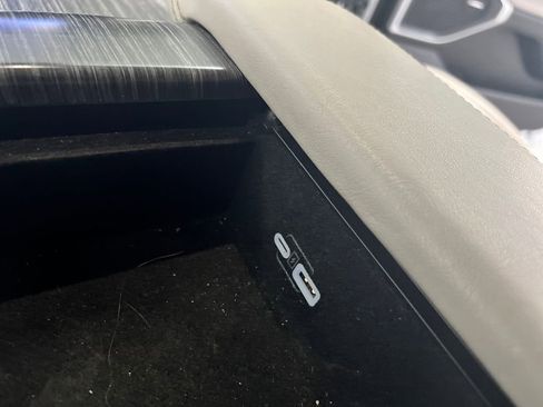 Used 2024 Jeep Wagoneer Series II w/ Flexible Seating Group image 47