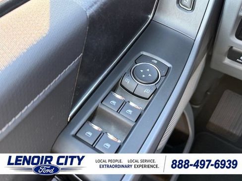Used 2025 Ford F150 Lightning Flash AWD/4WD image 18