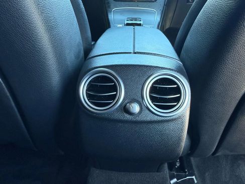 Used 2017 Mercedes-Benz GLC 300 image 25