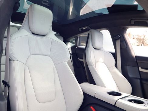 Certified 2023 Porsche Taycan GTS image 23