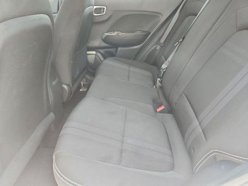 Used 2023 Hyundai Venue SEL FWD image 22