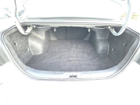 Used 2025 Nissan Altima 2.5 SV image 26