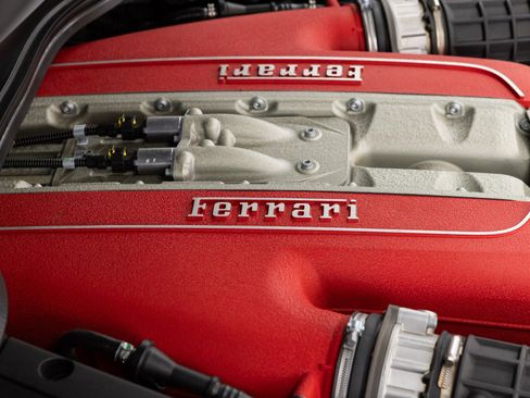Used 2020 Ferrari 812 Superfast RWD image 88