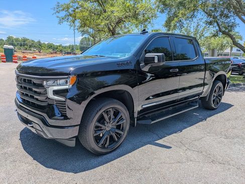 Used 2023 Chevrolet Silverado 1500 High Country w/ Technology Package AWD/4WD image 7